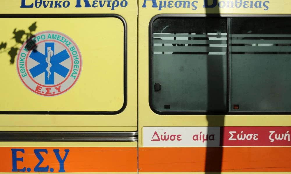 Χαλκιδική: Σοβαρό τροχαίο με πέντε τραυματίες - Στο σημείο το ΕΚΑΒ